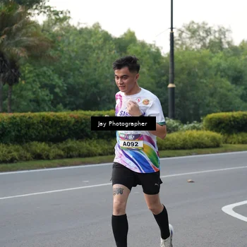 Runner Photo 6106055