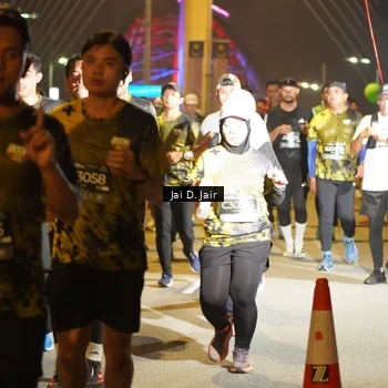 Runner Photo 6106114
