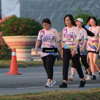 Runner Photo 6106276