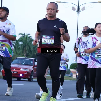 Runner Photo 6106324