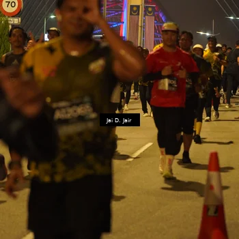 Runner Photo 6106353