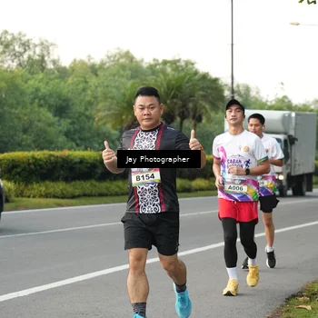 Runner Photo 6106529