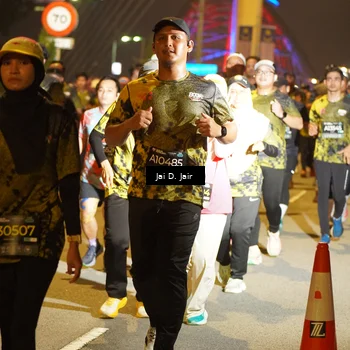 Runner Photo 6106755