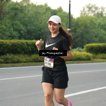 Runner Photo 6106940