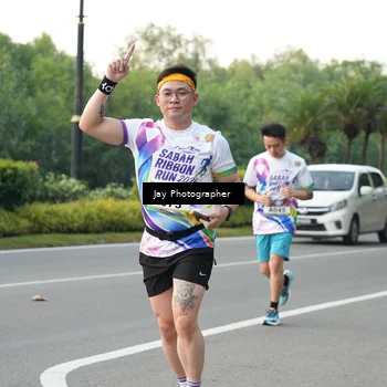 Runner Photo 6107003