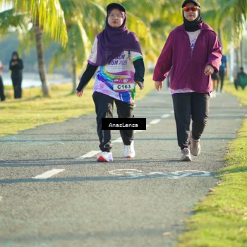 Runner Photo 6107043