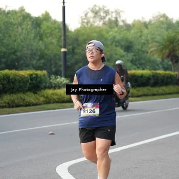 Runner Photo 6107067