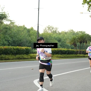 Runner Photo 6107149