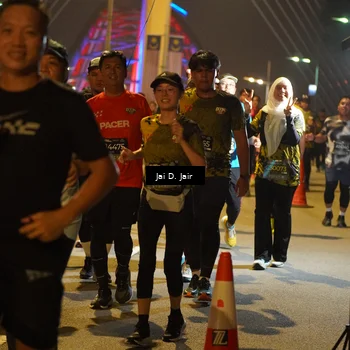 Runner Photo 6107492