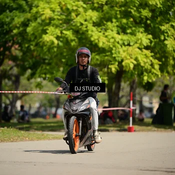 Runner Photo 6107760
