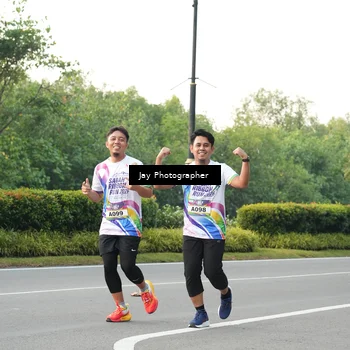 Runner Photo 6107772