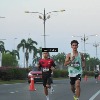Runner Photo 6107899