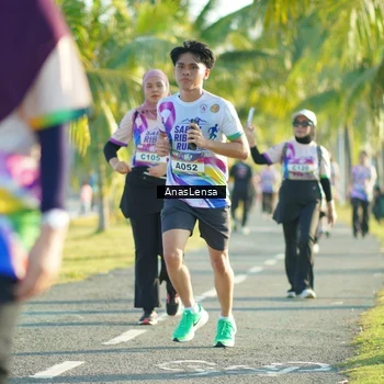 Runner Photo 6107903