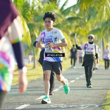 Runner Photo 6107925