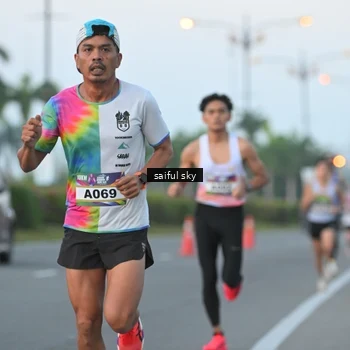 Runner Photo 6107928