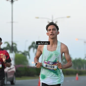 Runner Photo 6107934