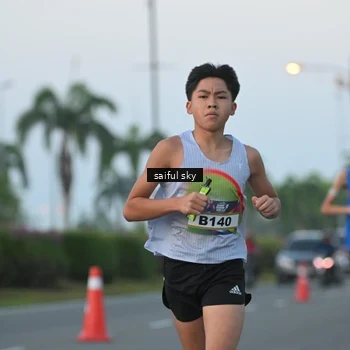 Runner Photo 6107937