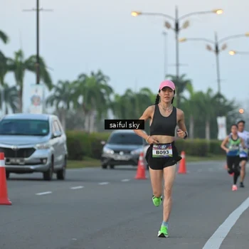 Runner Photo 6107940