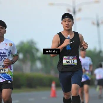 Runner Photo 6108032