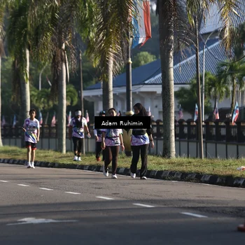 Runner Photo 6108034