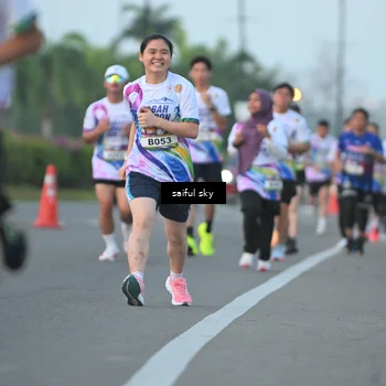 Runner Photo 6108072