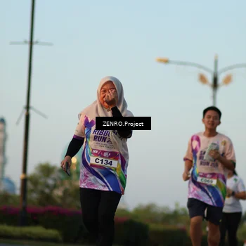 Runner Photo 6108089
