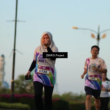 Runner Photo 6108090