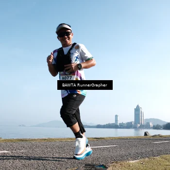 Runner Photo 6108110