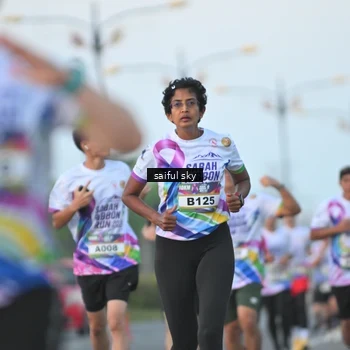 Runner Photo 6108113