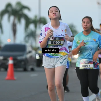 Runner Photo 6108156
