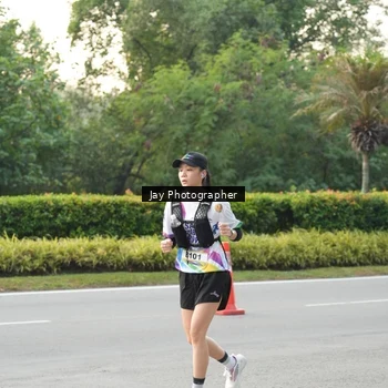 Runner Photo 6108212