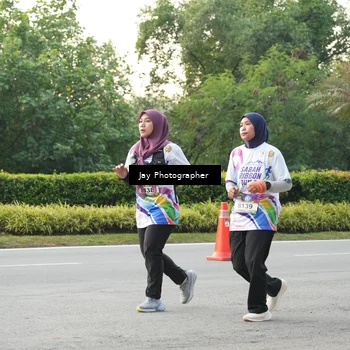 Runner Photo 6108278