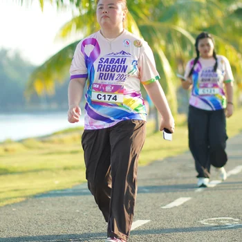 Runner Photo 6108354