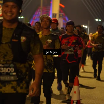 Runner Photo 6108485
