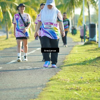 Runner Photo 6109446