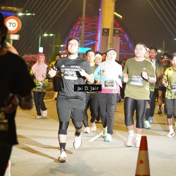 Runner Photo 6109995