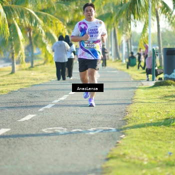 Runner Photo 6110073