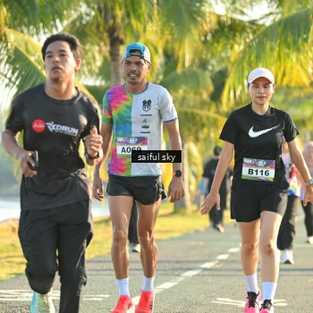 Runner Photo 6110111