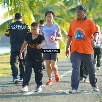 Runner Photo 6110399