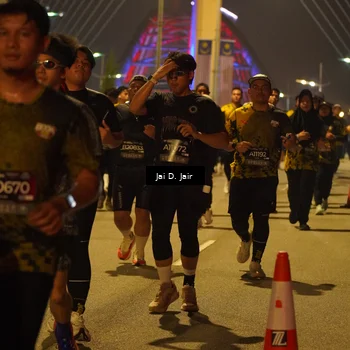 Runner Photo 6110402