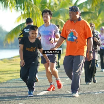 Runner Photo 6110440