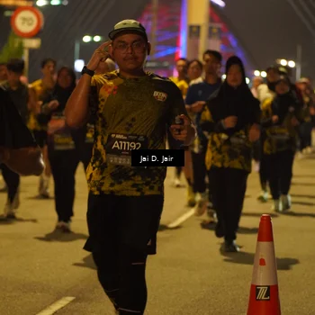 Runner Photo 6110624