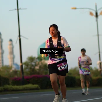 Runner Photo 6111000