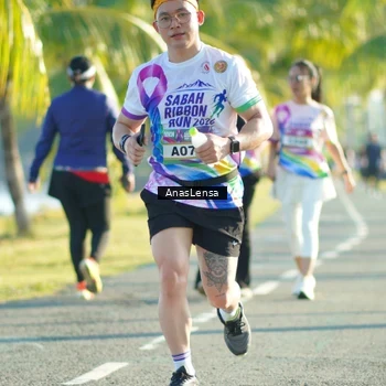 Runner Photo 6111016
