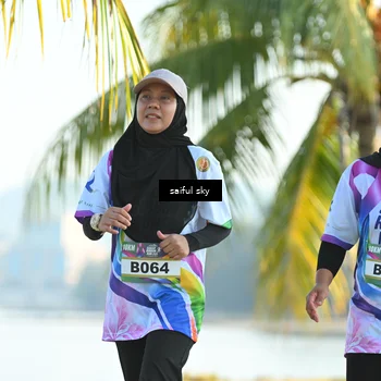 Runner Photo 6111098