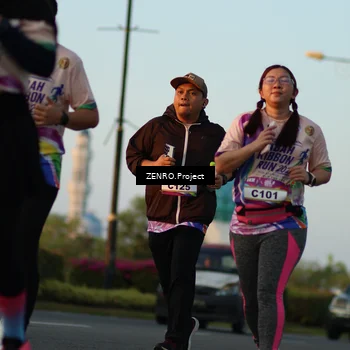 Runner Photo 6111244