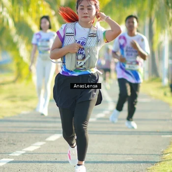Runner Photo 6111375