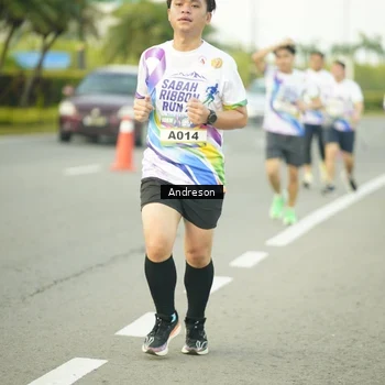 Runner Photo 6111999
