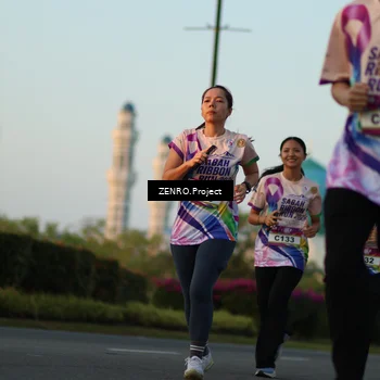 Runner Photo 6112000