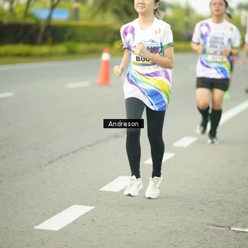 Runner Photo 6112028